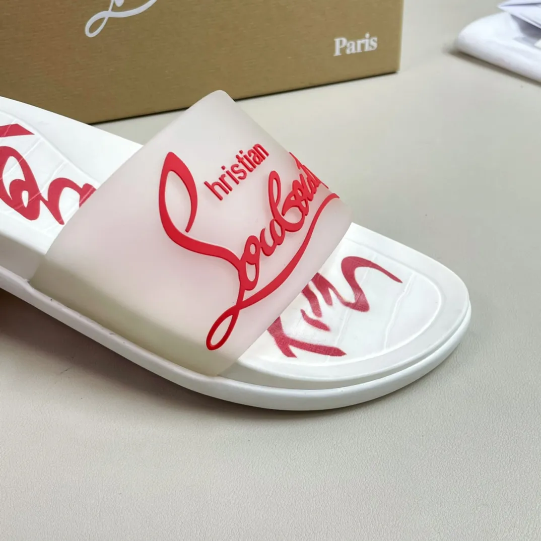 [CL red sole shoes] P: 300💰 size 38-45 Men's classic slippers, made on the official website 1:1, the original factory specializes in original materials ➖ OEM 3D printing pattern production ➖ Ultra-light non-slip outsole. Super fashionable and super comfortable, handsome on the feet, a must-have for men in summer! !